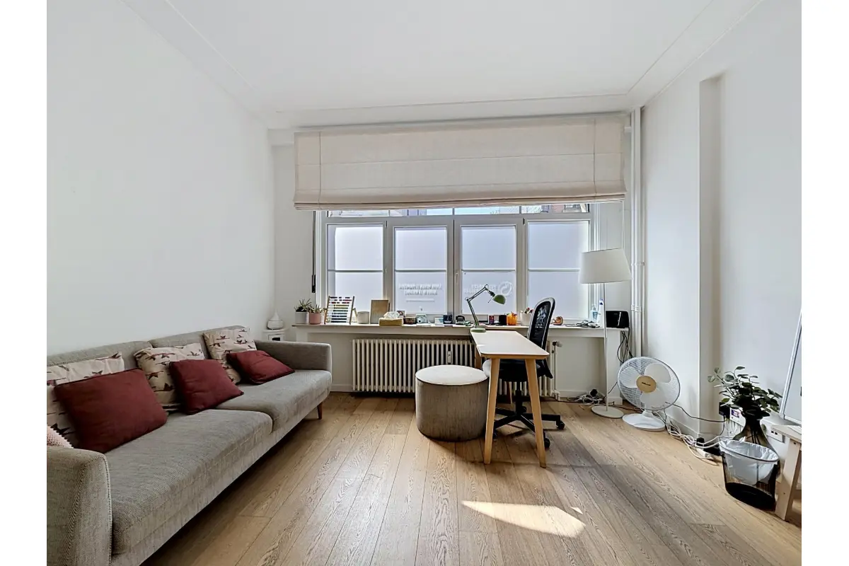 Handelszaak te  in Elsene 1050 3000.00€  slaapkamers 125.00m² - Zoekertje 745221