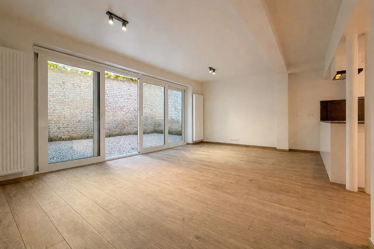 Appartement à louer à Etterbeek 1040 1200.00€ 1 chambres 62.00m² - annonce 745901