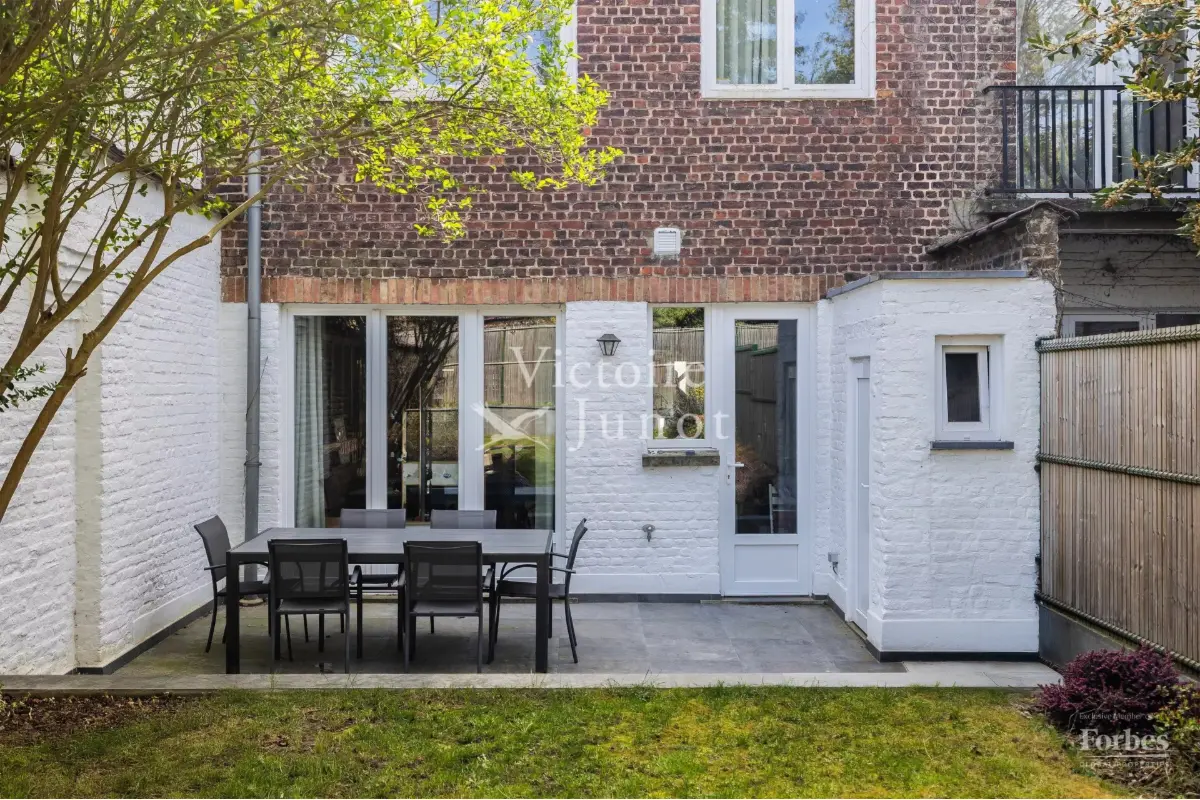 Huis te  huur in Sint-Pieters-Woluwe 1150 2700.00€ 4 slaapkamers 165.00m² - Zoekertje 746158