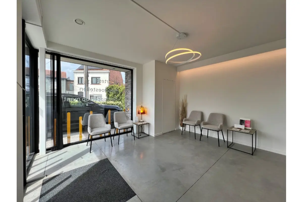 Commerce à louer à Lovendegem 9920 1100.00€  chambres 72.00m² - annonce 746031