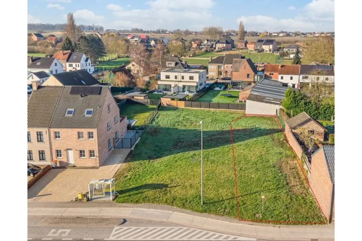 Grond te  koop in Martenslinde 3742 105000.00€  slaapkamers m² - Zoekertje 745567