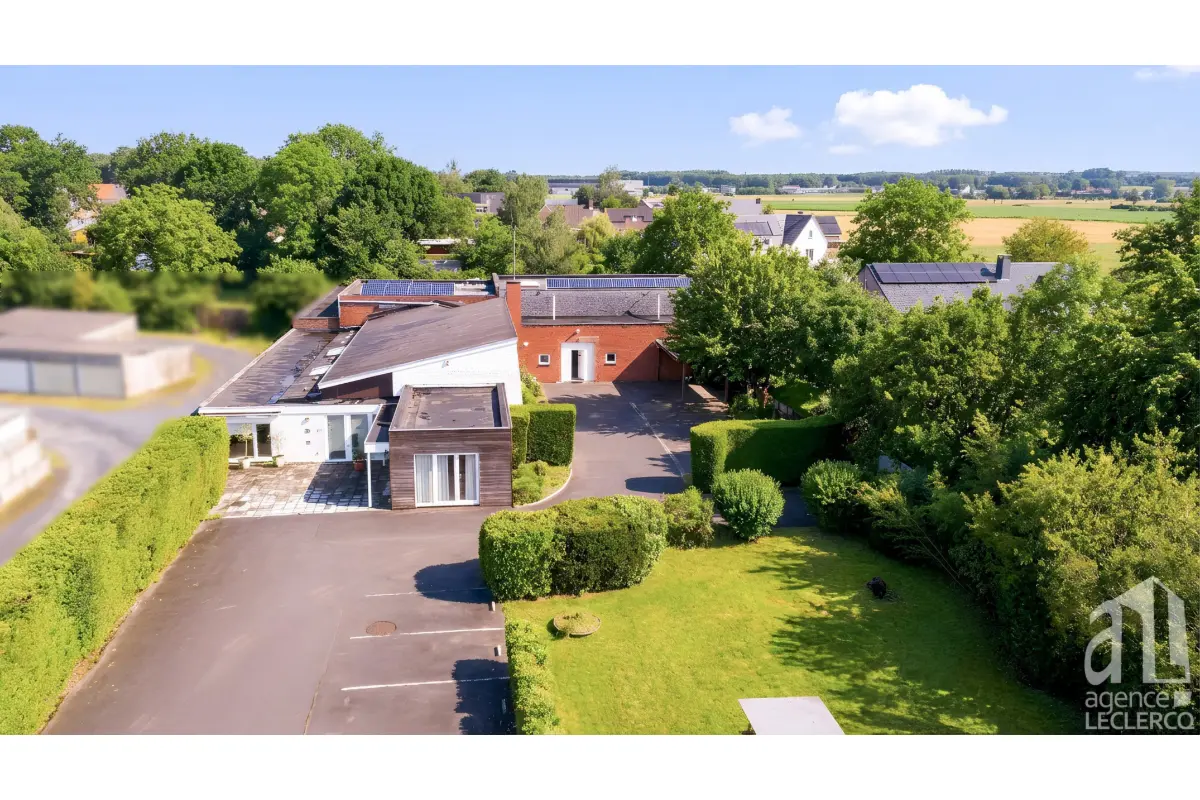 Commerce à vendre à Tournai 7500 499000.00€  chambres 1000.00m² - annonce 746296