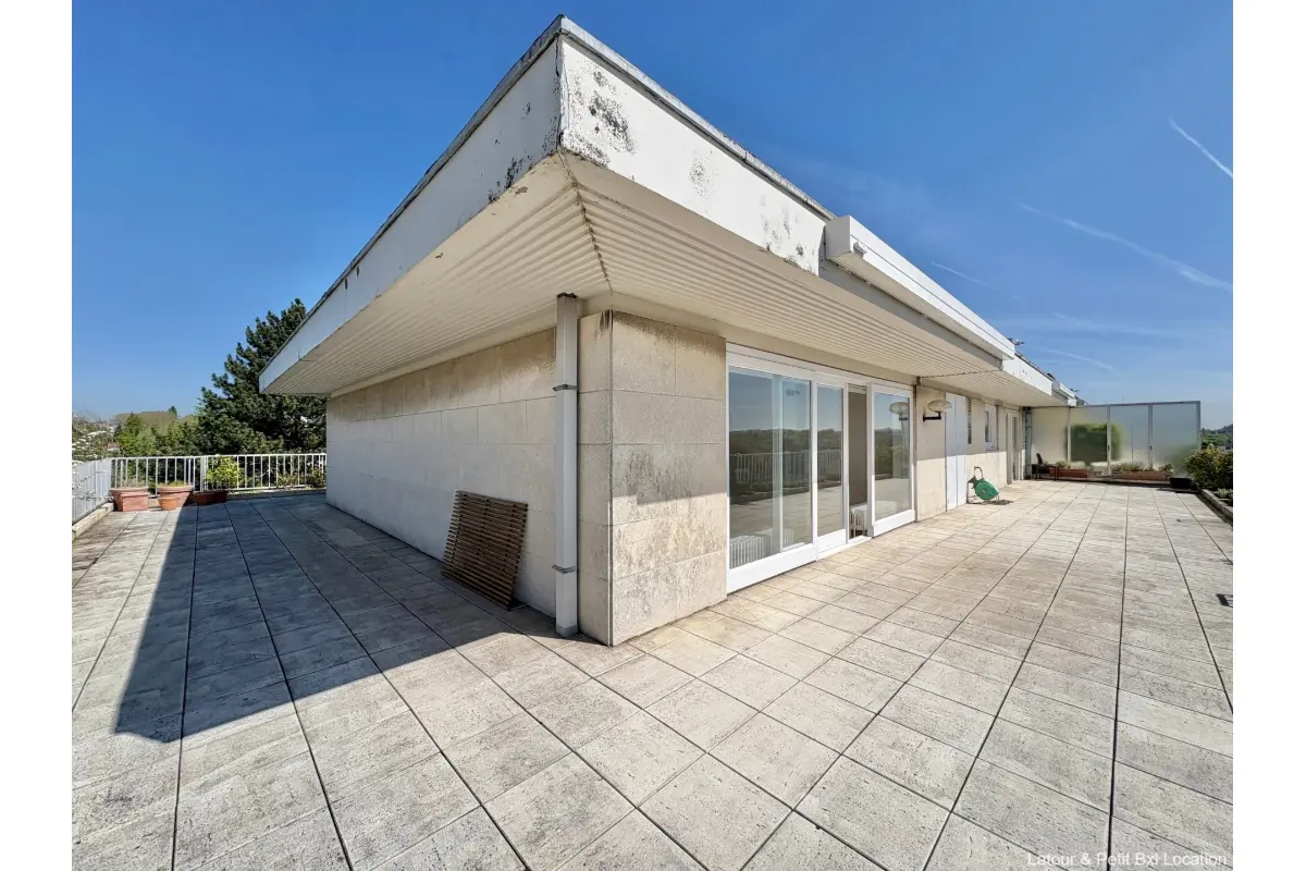 Penthouse à louer à Woluwe-Saint-Lambert 1200 3100.00€ 5 chambres 249.00m² - annonce 746344