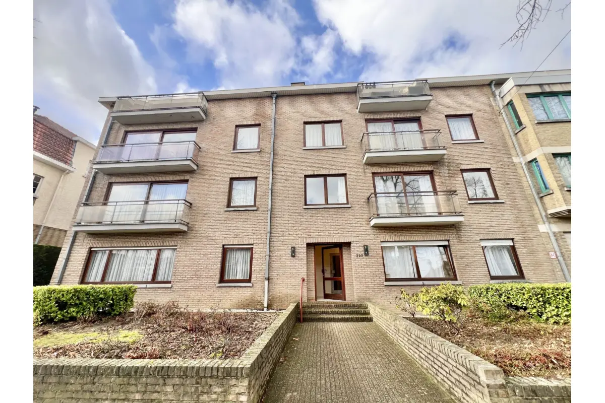 Appartement à louer à Woluwe-Saint-Pierre 1150 1550.00€ 3 chambres 136.00m² - annonce 747268