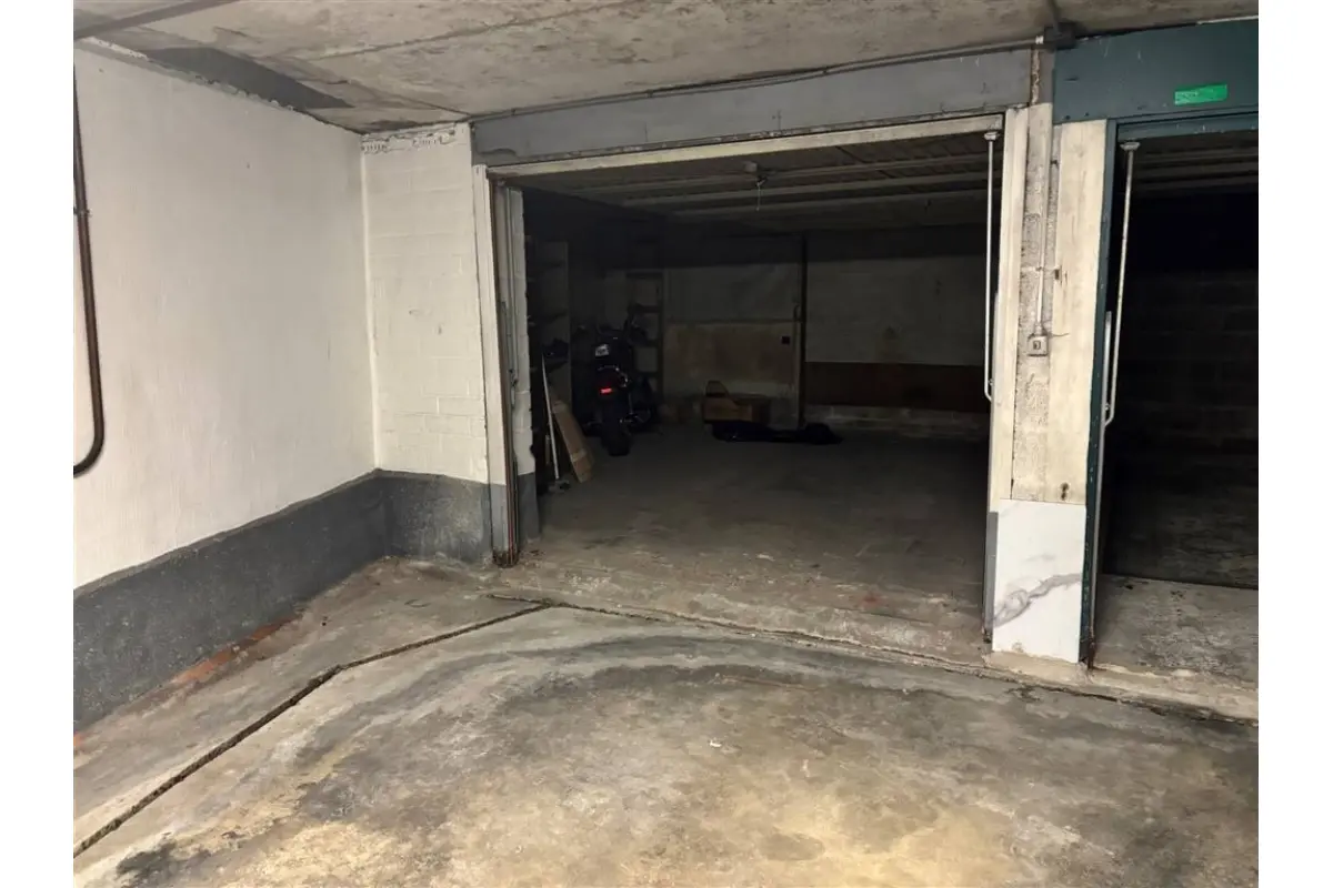 Box à vendre à Deurne 2100 18500.00€  chambres m² - annonce 746931