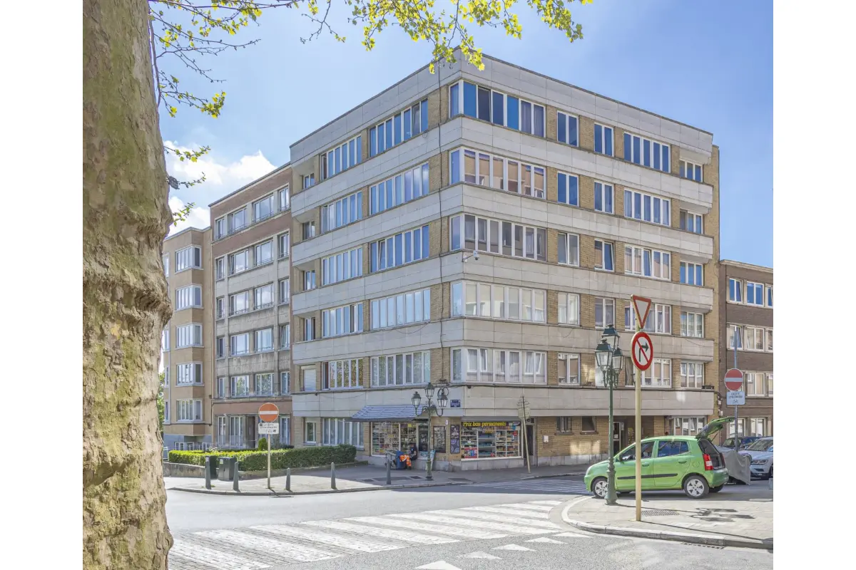 Appartement te  koop in Koekelberg 1081 145000.00€ 1 slaapkamers 52.00m² - Zoekertje 747652