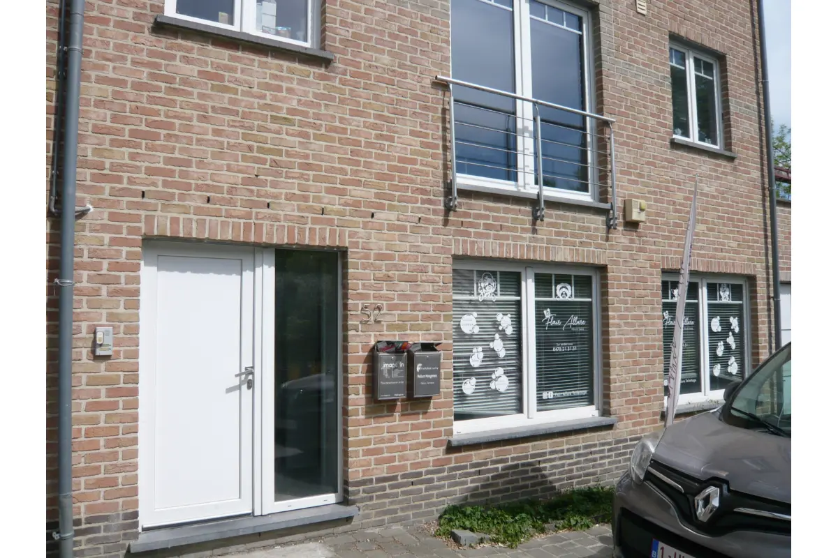 Commerce à louer à Uccle 1180 1500.00€  chambres 90.00m² - annonce 748121