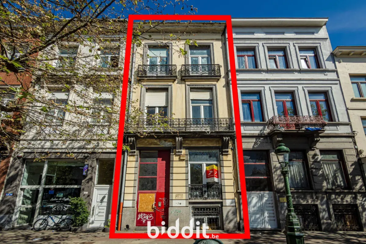 Huis te  koop in Sint-Jans-Molenbeek 1080 185000.00€ 8 slaapkamers m² - Zoekertje 747752