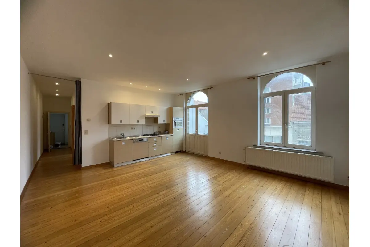 Appartement à louer à Woluwe-Saint-Lambert 1200 1100.00€ 1 chambres 70.00m² - annonce 748664