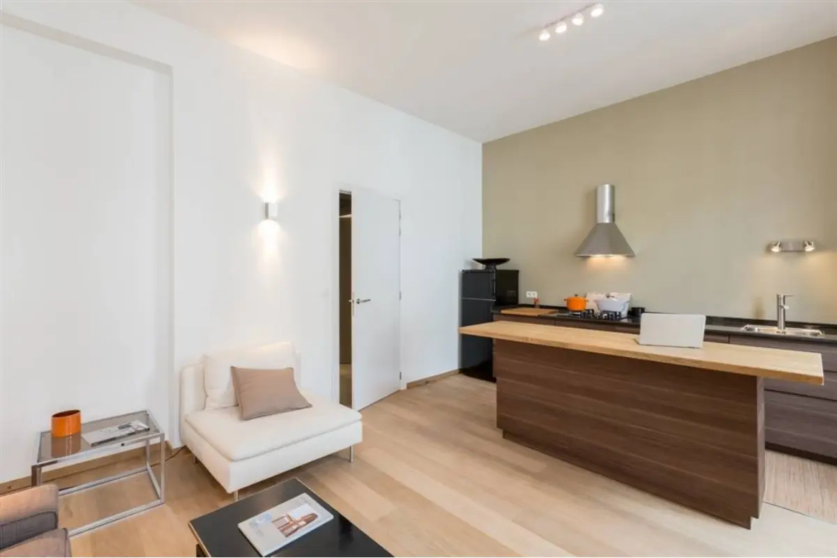 Appartement te  in Elsene 1050 1450.00€ 1 slaapkamers 65.00m² - Zoekertje 748683