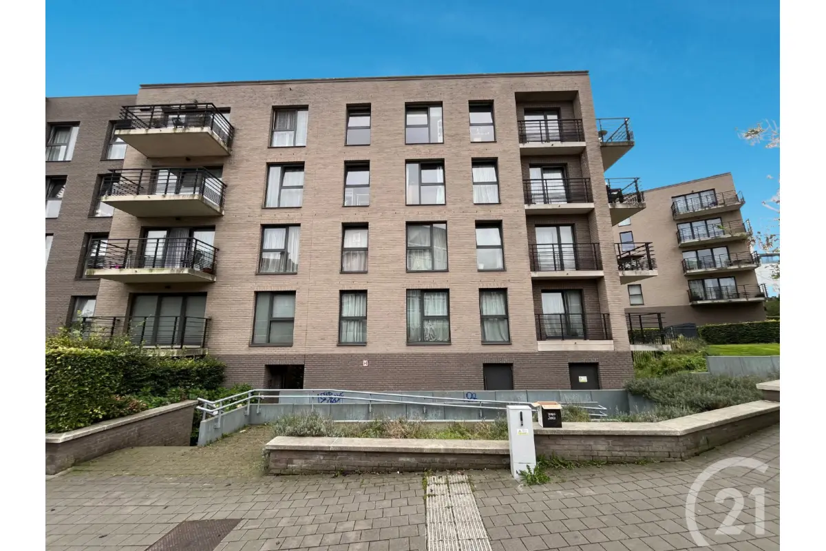 Appartement te  huur in Oudergem 1160 1800.00€ 3 slaapkamers 128.00m² - Zoekertje 748982