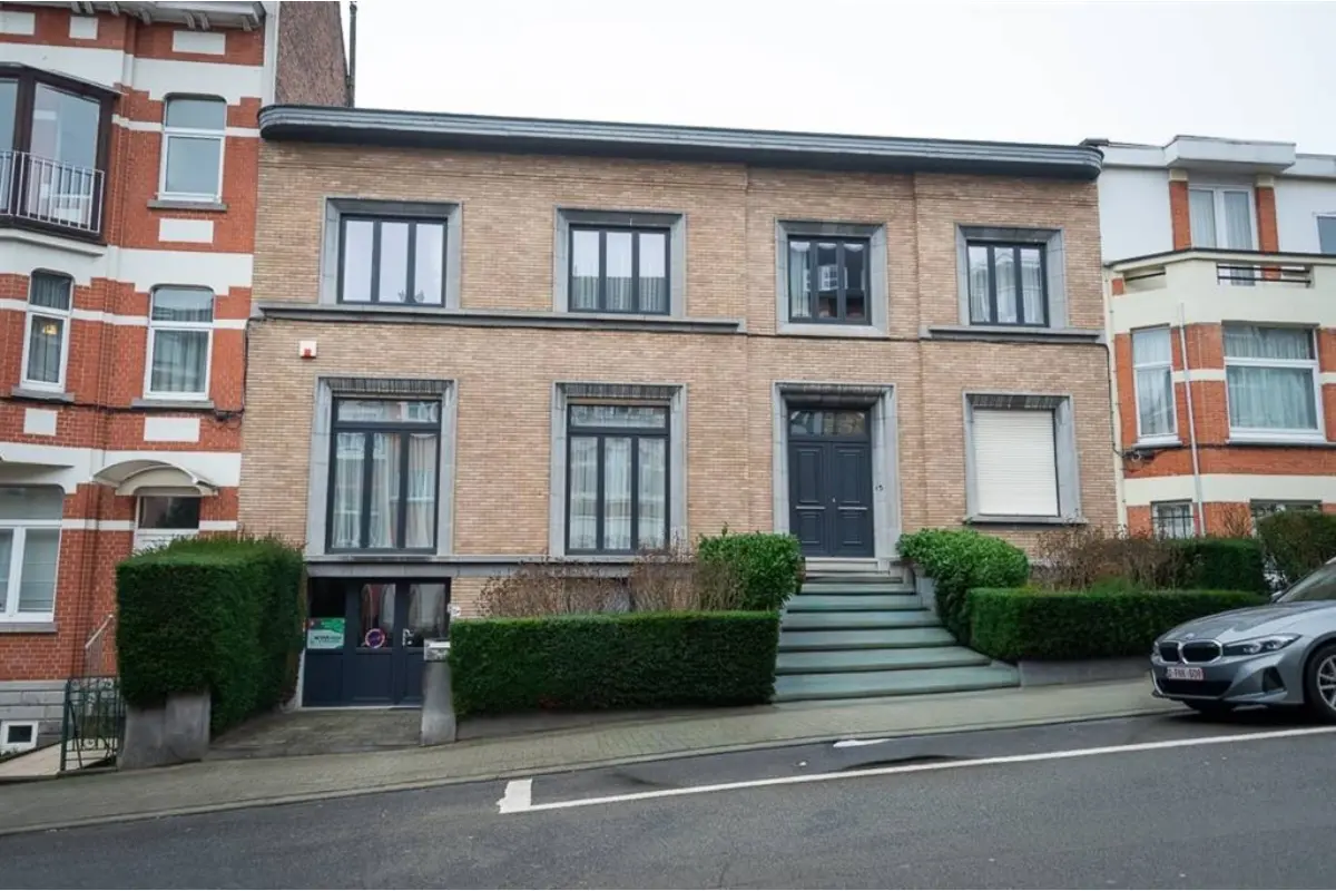 Mixgebouw te  koop in Vorst 1190 800000.00€ 3 slaapkamers 375.00m² - Zoekertje 748807