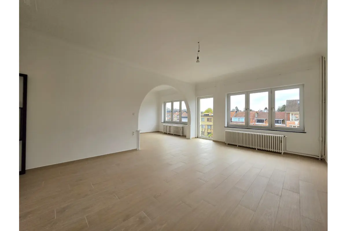 Appartement à louer à Woluwe-Saint-Pierre 1150 1480.00€ 2 chambres 105.00m² - annonce 750127