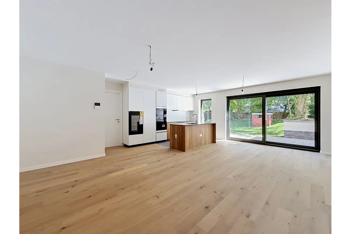 Rez-de-chaussée à louer à Uccle 1180 2500.00€ 3 chambres 117.45m² - annonce 750302