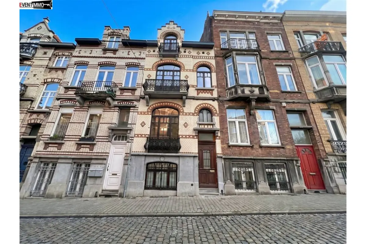 Maison à vendre à Schaerbeek 1030 710000.00€ 6 chambres 232.00m² - annonce 750319