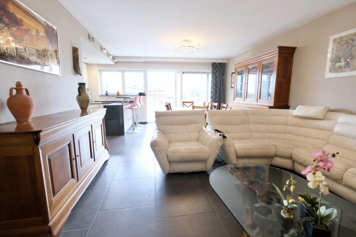 Appartement à vendre à Berchem-Sainte-Agathe 1082 329000.00€ 3 chambres 120.00m² - annonce 750235