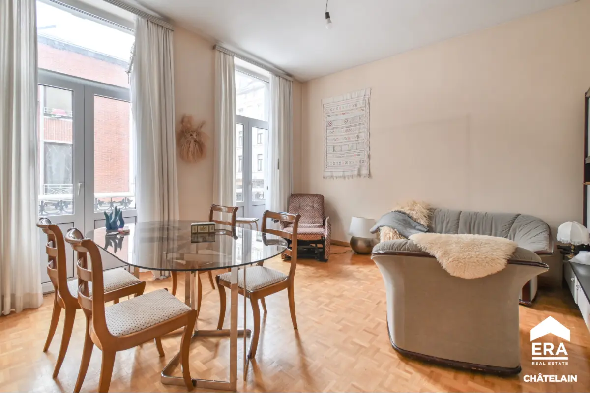 Autre à vendre à Bruxelles 1000 499000.00€ 5 chambres 218.00m² - annonce 750853