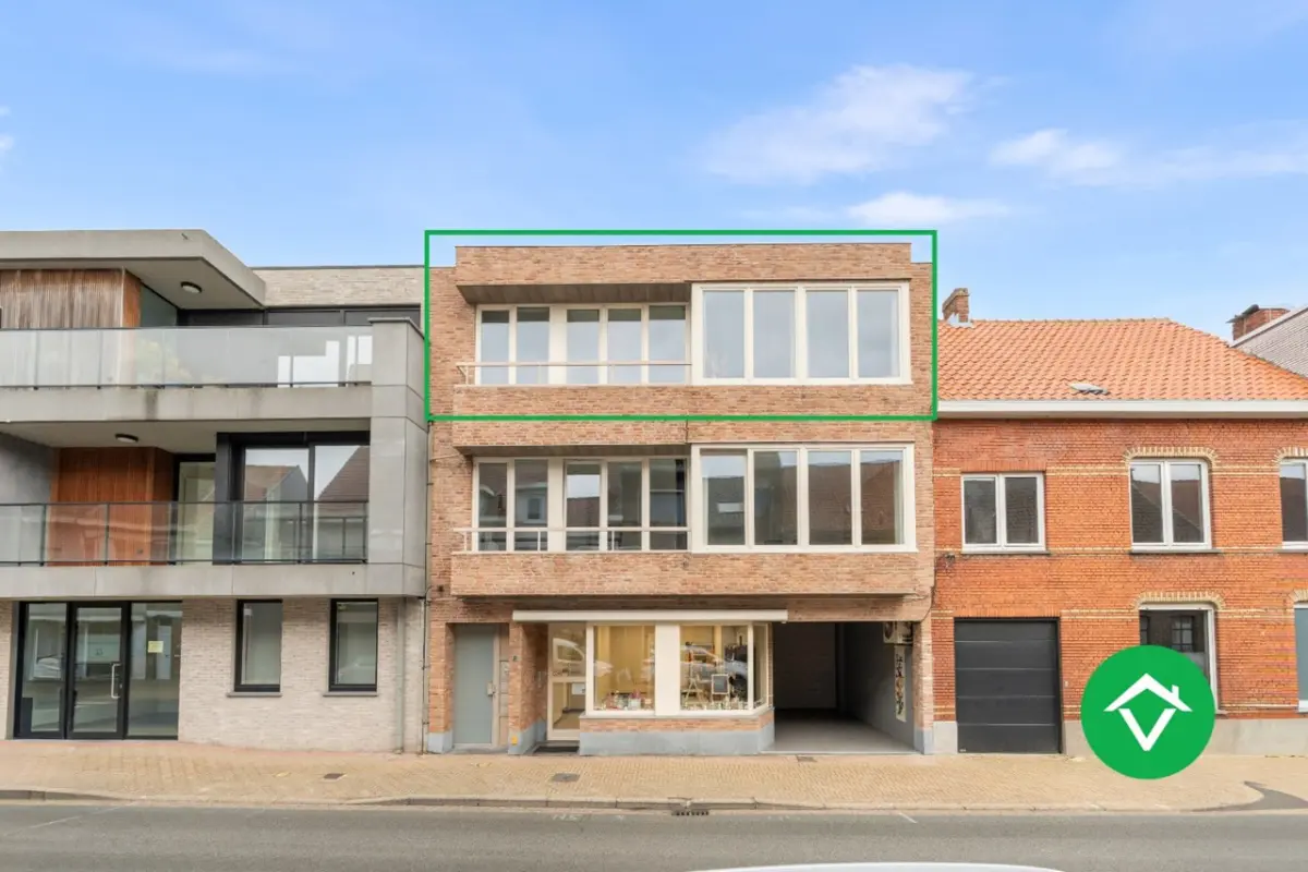 Immeuble de rapport - Immeuble à appartement à louer à Aartrijke 8211 775.00€ 2 chambres m² - annonce 751411
