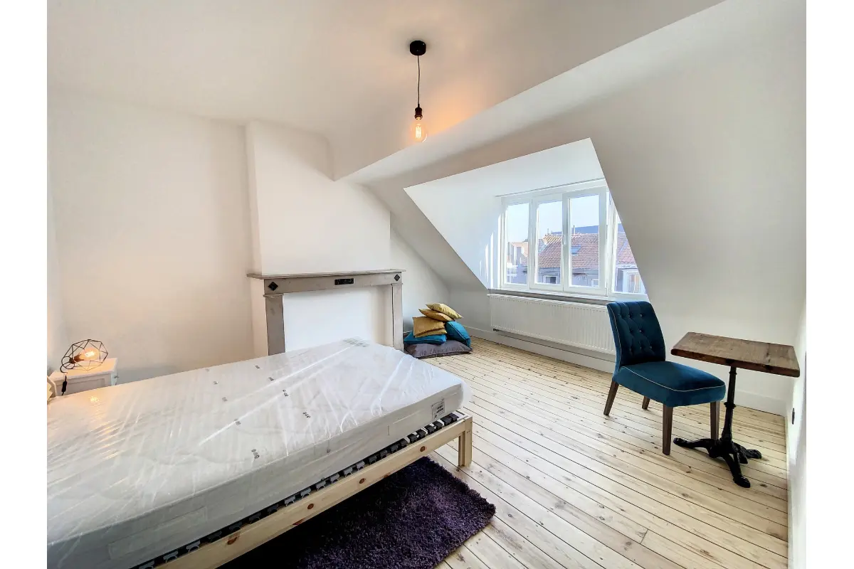 Kot te  huur in Vorst 1190 603.00€ 1 slaapkamers 242.00m² - Zoekertje 751799