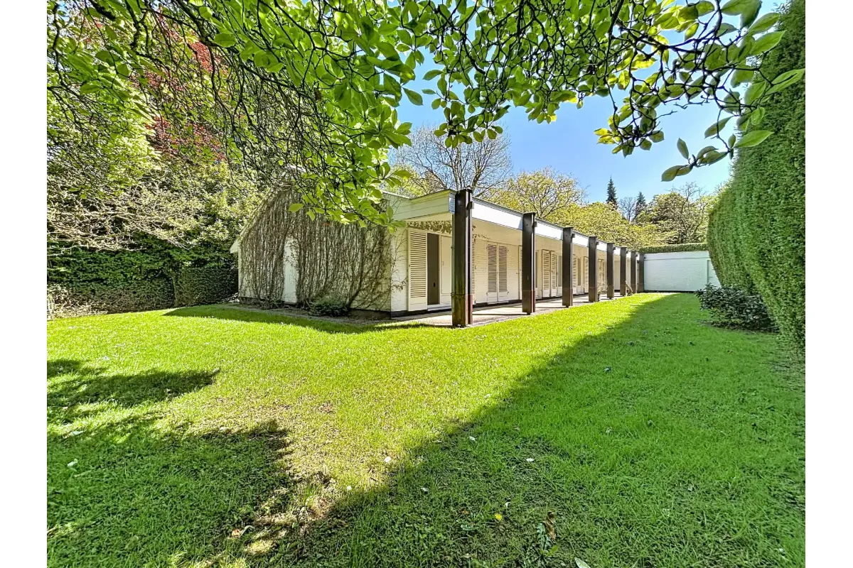 Villa te  koop in Ukkel 1180 890000.00€ 4 slaapkamers 264.00m² - Zoekertje 751808