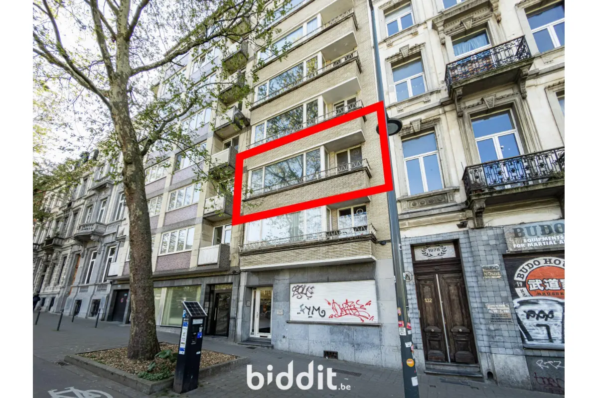 Appartement te  koop in Sint-Gillis 1060 140000.00€ 2 slaapkamers m² - Zoekertje 752185
