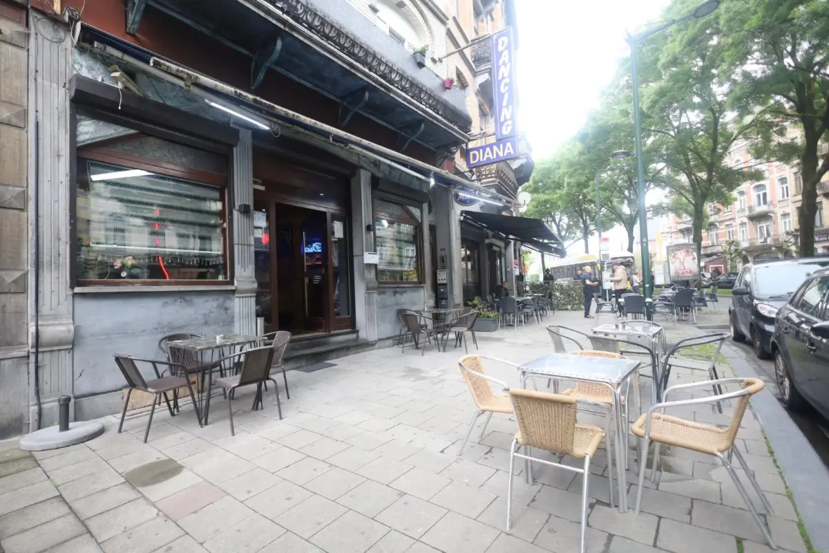 Commerce à  à Laeken 1020 310000.00€  chambres 180.00m² - annonce 752633