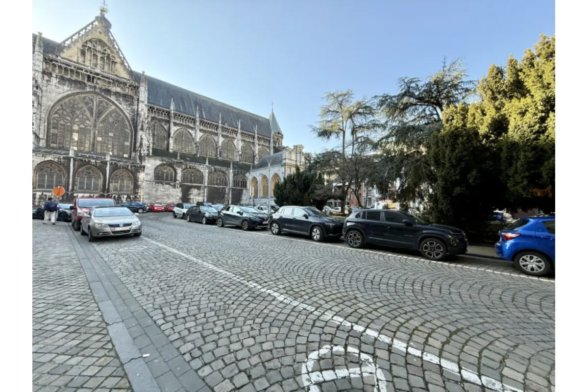 Parking & garage te  koop in Glain 4000 25000.00€  slaapkamers m² - Zoekertje 752306