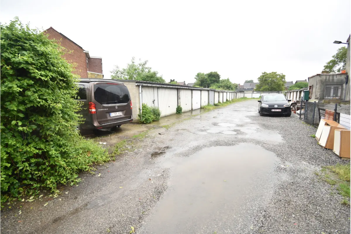 Parking & garage te  koop in Charleroi 6000 45000.00€  slaapkamers m² - Zoekertje 751935