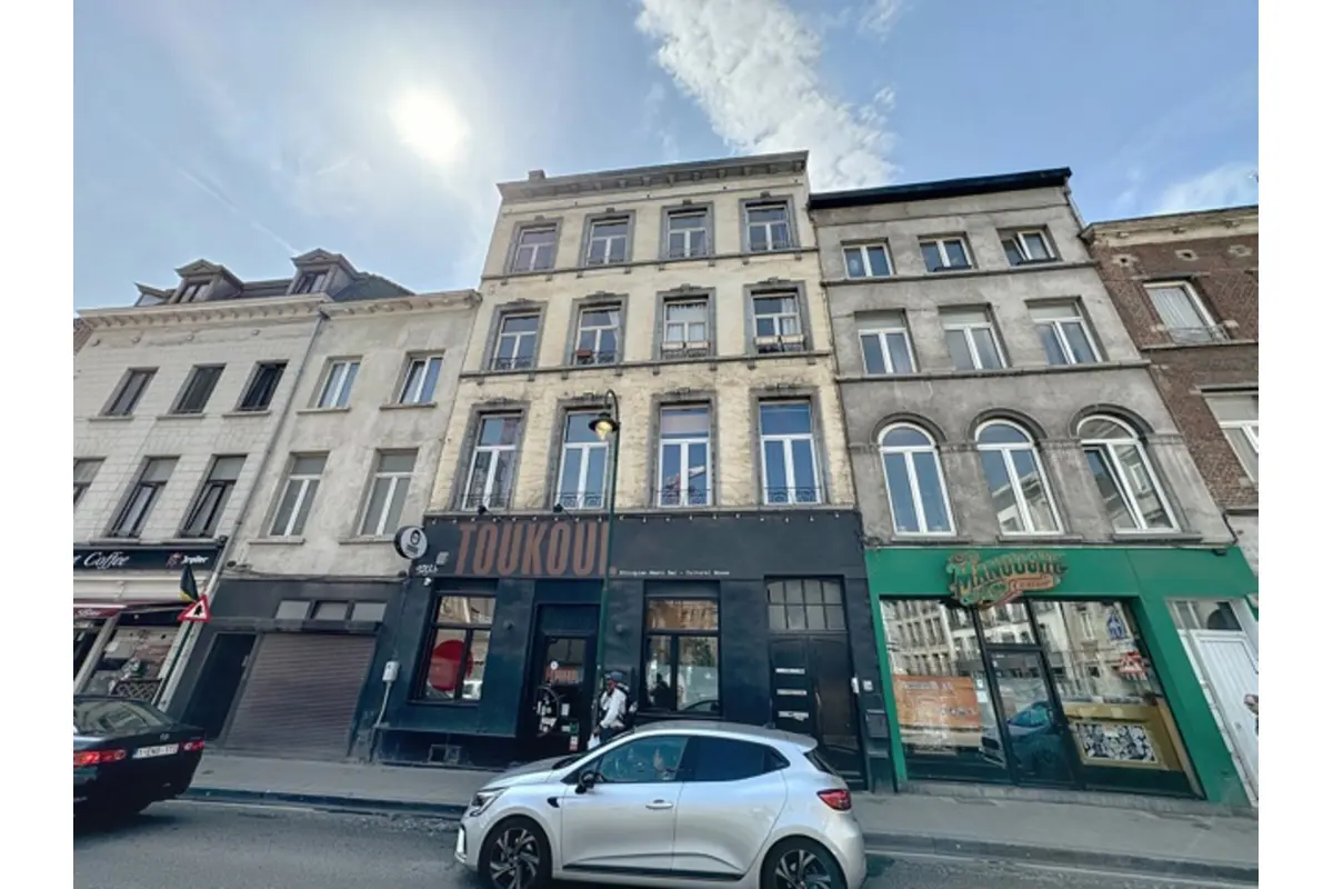 Appartement te  koop in Brussel 1000 200000.00€ 1 slaapkamers 55.00m² - Zoekertje 752488