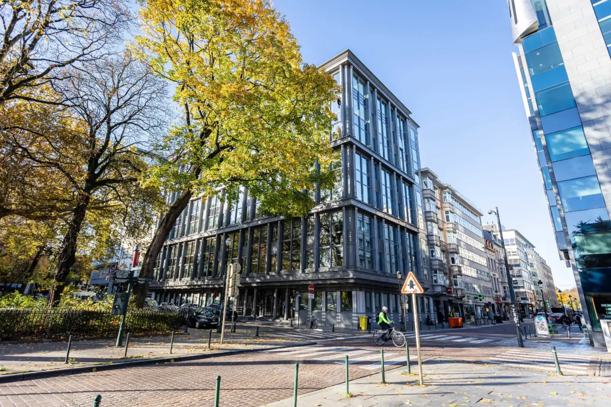 Commerce à louer à Bruxelles 1000 5616.00€  chambres 293.00m² - annonce 751903