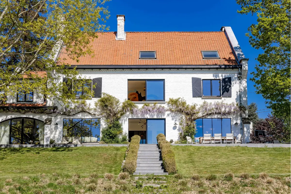 Huis te  in Sint-Genesius-Rode 1640 4900.00€ 5 slaapkamers 481.00m² - Zoekertje 752516