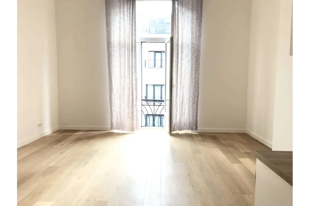 Studio à louer à Ixelles 1050 730.00€ 1 chambres 32.00m² - annonce 751685