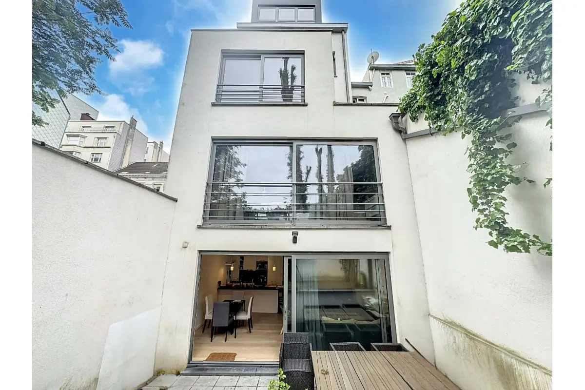 Appartement te  in Elsene 1050 625000.00€ 3 slaapkamers 132.00m² - Zoekertje 752354