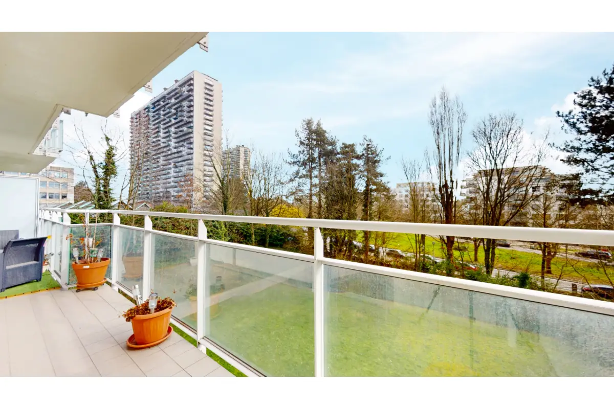 Appartement à  à Molenbeek-Saint-Jean 1080 239000.00€ 2 chambres 118.00m² - annonce 753007