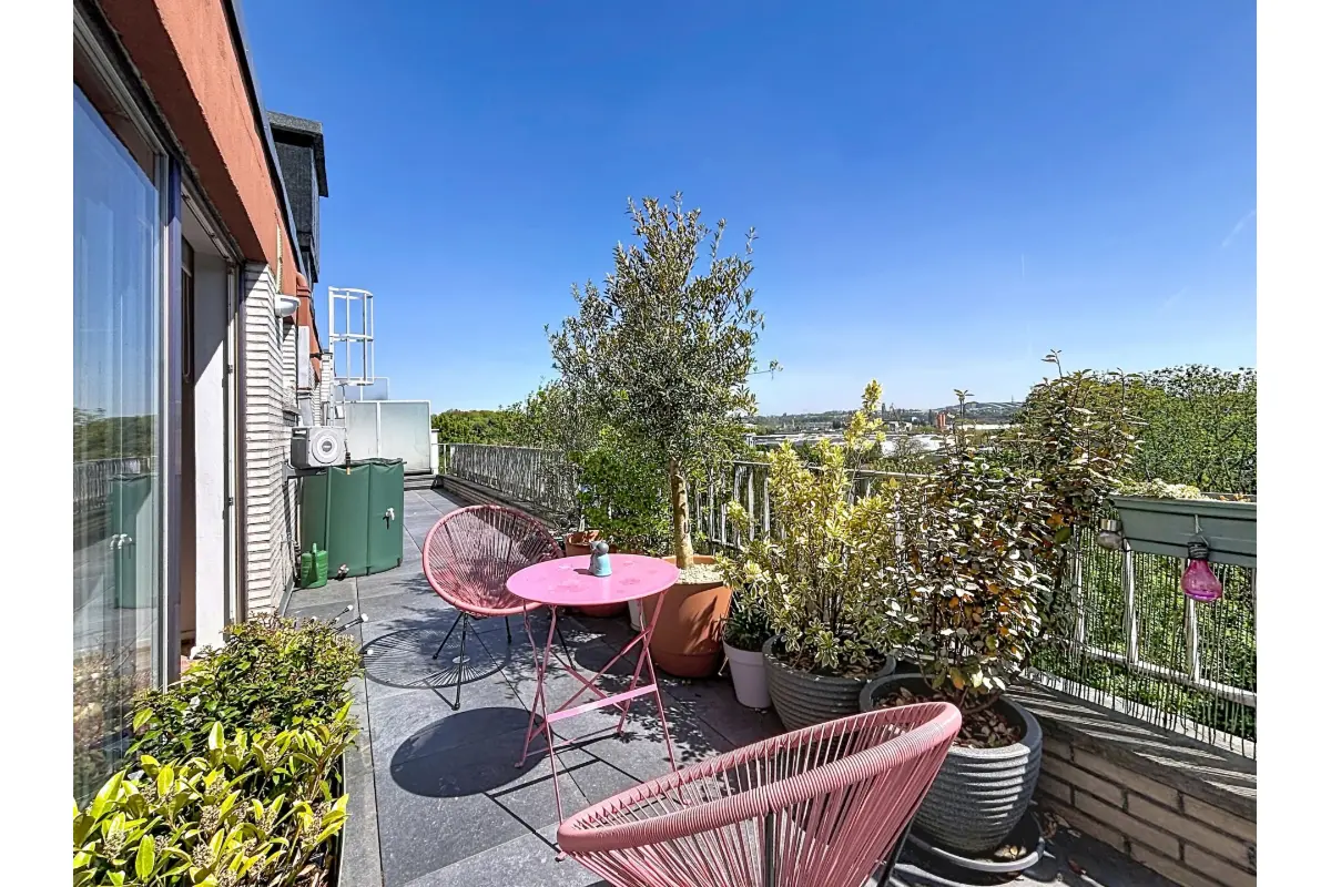 Penthouse te  koop in Neder-Over-Heembeek 1120 395000.00€ 2 slaapkamers 115.00m² - Zoekertje 753699