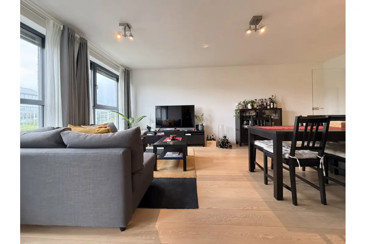 Appartement te  huur in Sint-Lambrechts-Woluwe 1200 1100.00€ 1 slaapkamers 63.00m² - Zoekertje 753826