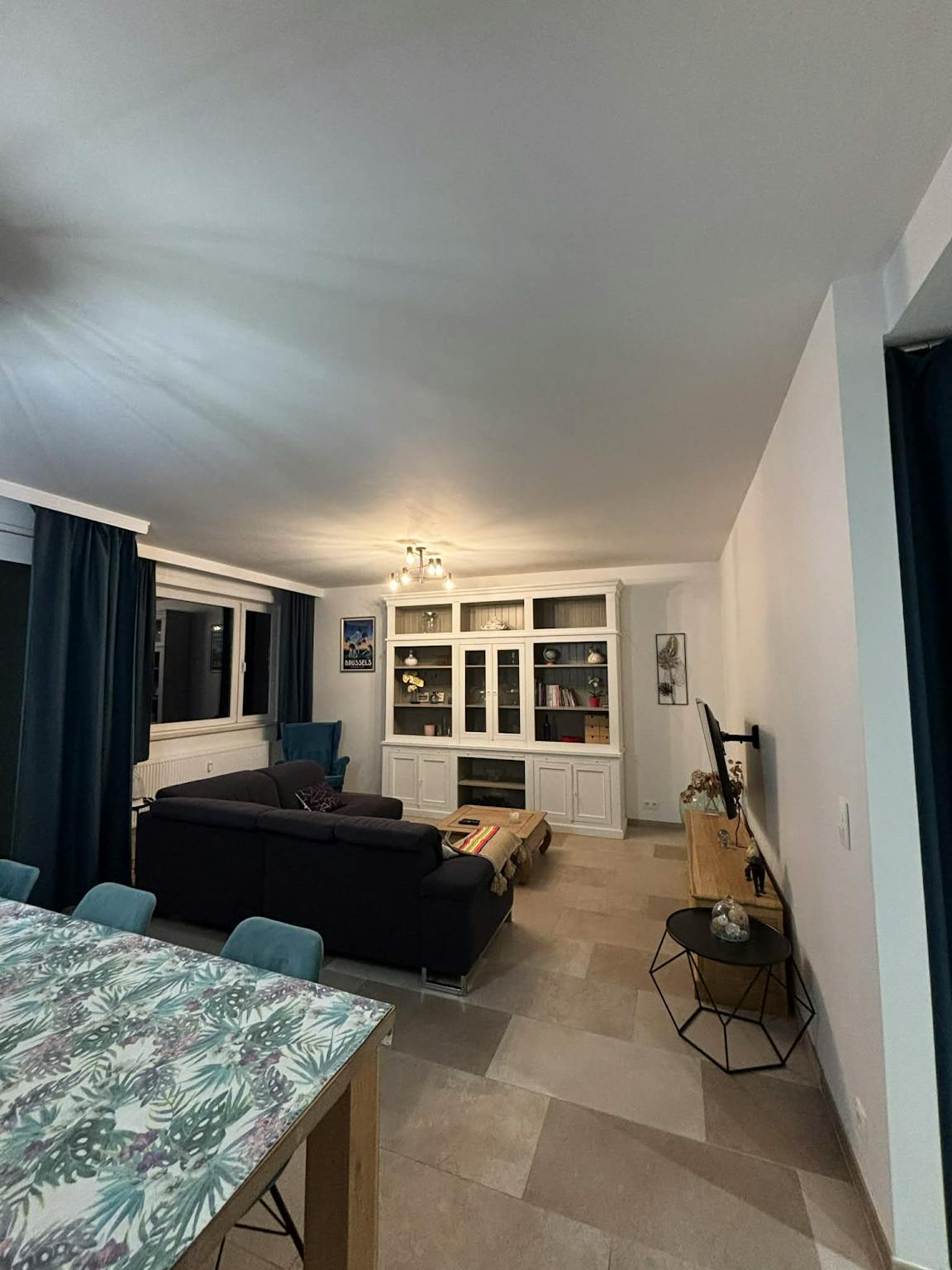 Appartement te  huur in Elsene 1050 760.00€ 1 slaapkamers 165.00m² - Zoekertje 754094