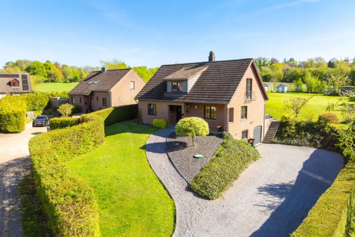 Villa te  koop in Heusy 4802 650000.00€ 4 slaapkamers 164.00m² - Zoekertje 753779