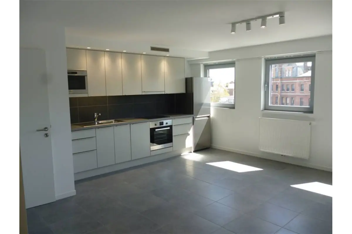 Studio à louer à Namur 5000 620.00€  chambres 31.00m² - annonce 753791