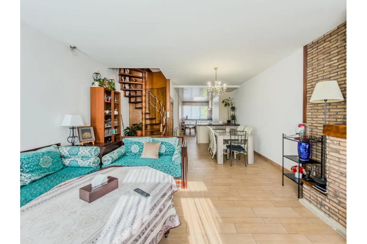Huis te  koop in Anderlecht 1070 425000.00€ 3 slaapkamers 192.00m² - Zoekertje 753259