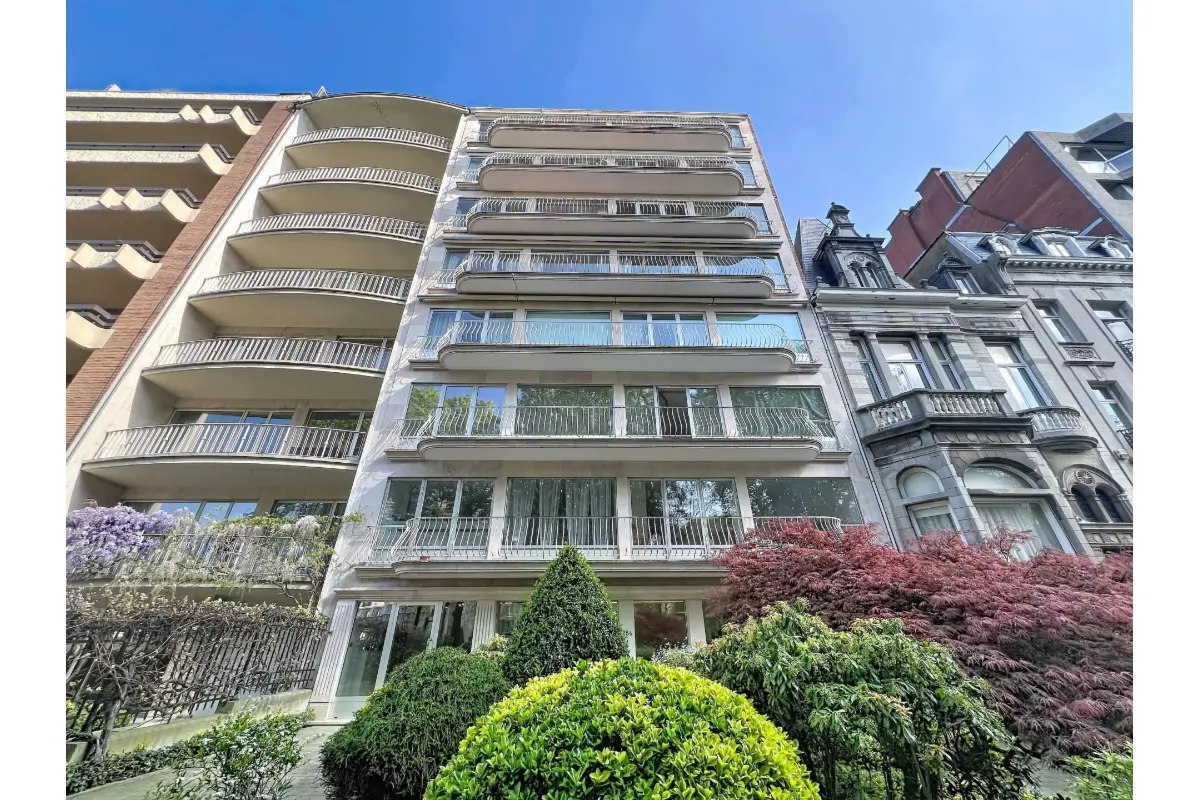 Appartement à vendre à Woluwe-Saint-Pierre 1150 880000.00€  chambres 254.00m² - annonce 753166