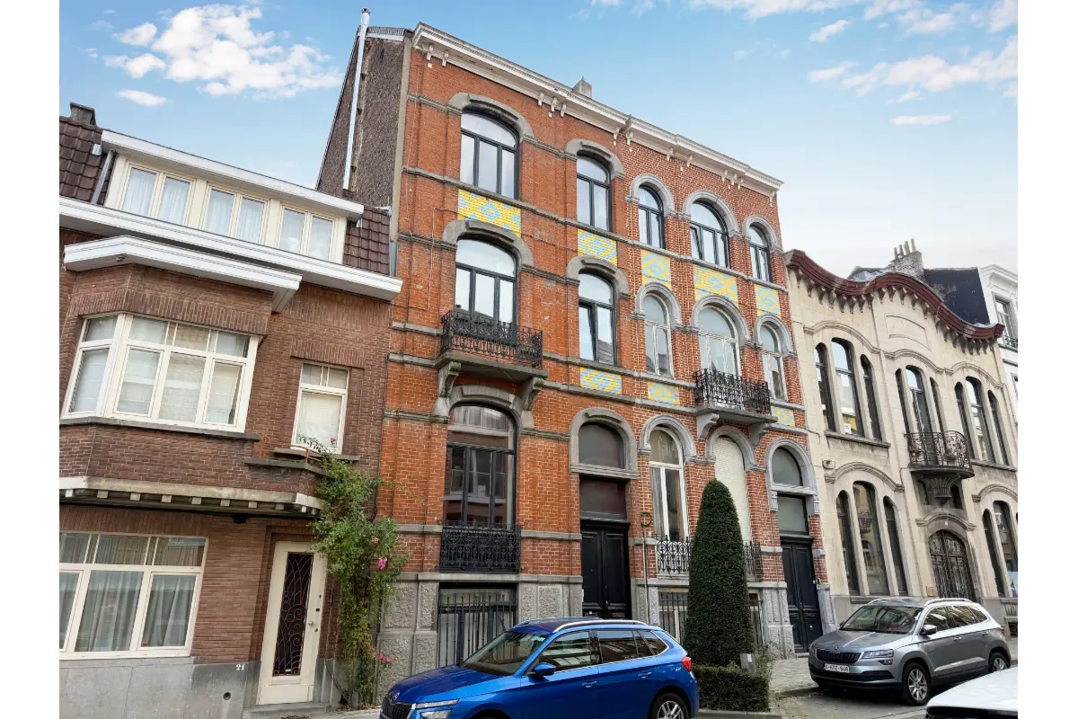Immeuble mixte à  à Woluwe-Saint-Pierre 1150 695000.00€ 7 chambres 273.00m² - annonce 753006