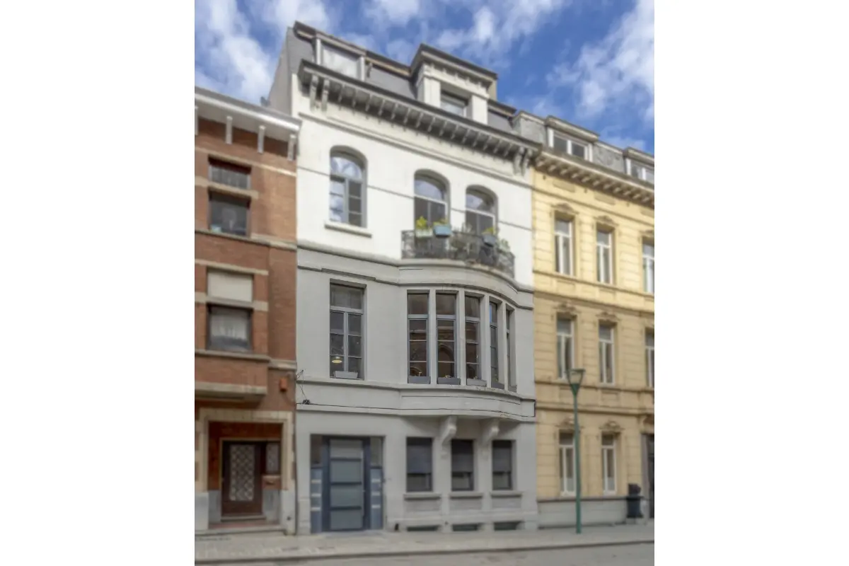 Appartement à vendre à Molenbeek-Saint-Jean 1080 369000.00€ 3 chambres 105.00m² - annonce 753034