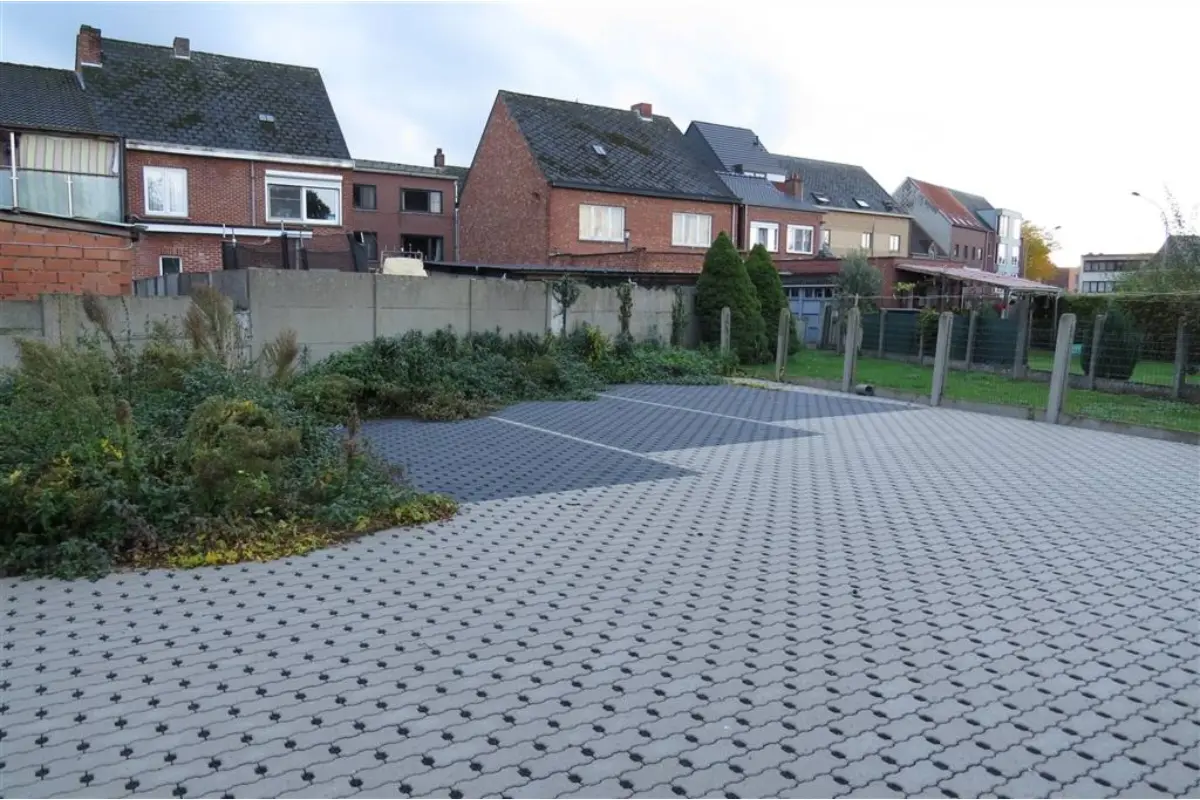 Parking & garage te  koop in Geel 2440 12500.00€  slaapkamers m² - Zoekertje 753375