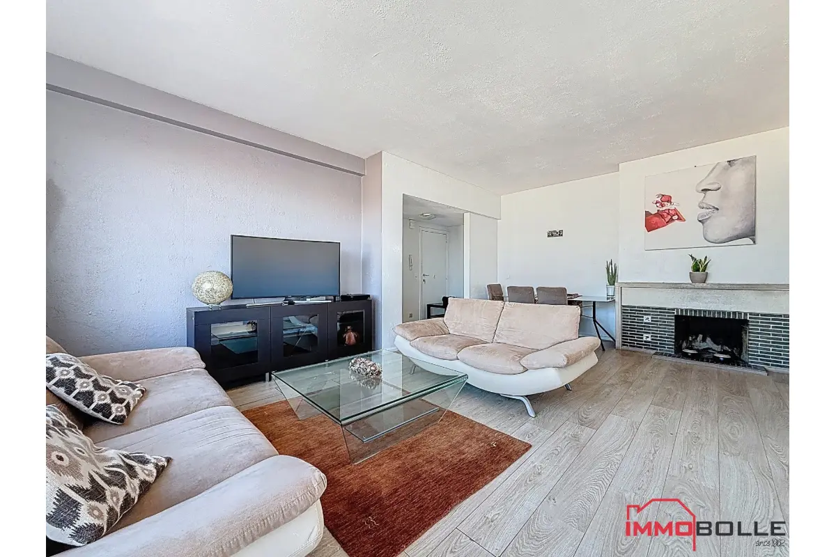 Appartement à  à Woluwe-Saint-Pierre 1150 275000.00€ 2 chambres 76.00m² - annonce 754361