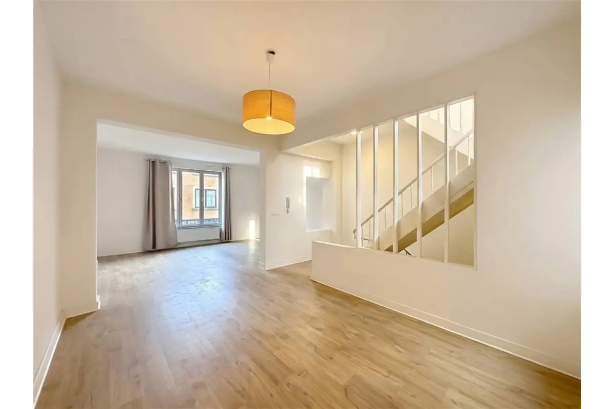 Maison à louer à Uccle 1180 1690.00€ 2 chambres 121.00m² - annonce 754927