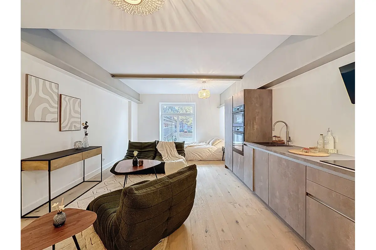 Studio te  huur in Anderlecht 1070 1000.00€ 1 slaapkamers 67.00m² - Zoekertje 754792