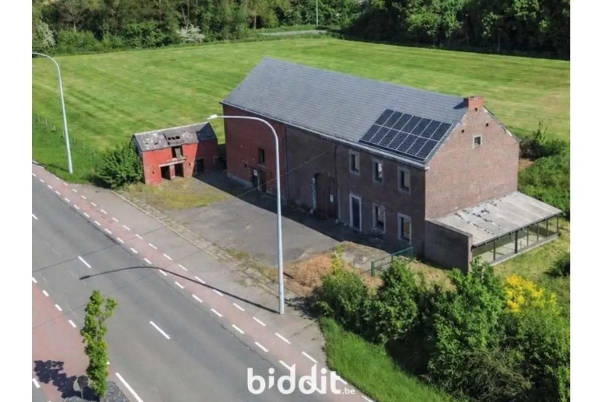 Boerderij te  koop in Wierde 5100 320000.00€ 4 slaapkamers m² - Zoekertje 754438