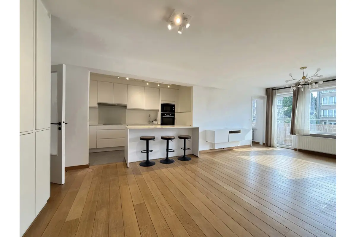 Appartement à louer à Evere 1140 1300.00€ 2 chambres 93.00m² - annonce 754683