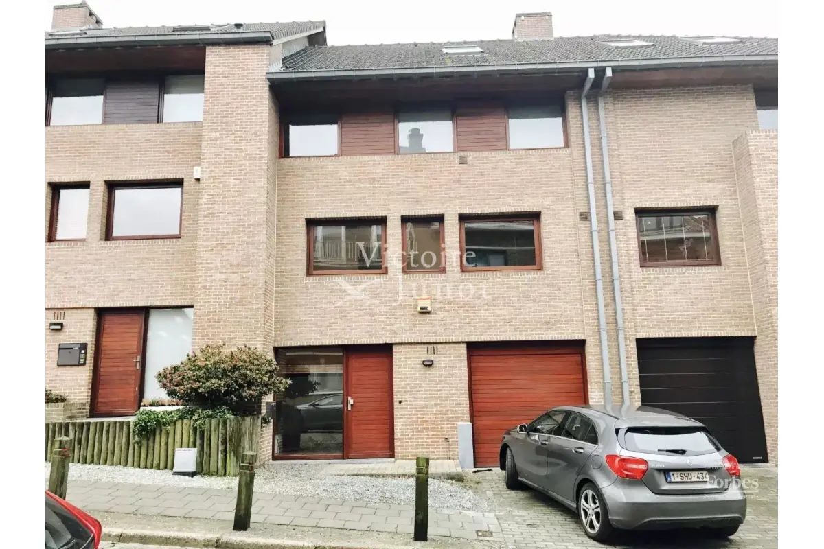 Maison à louer à Uccle 1180 2850.00€ 4 chambres 266.00m² - annonce 754339
